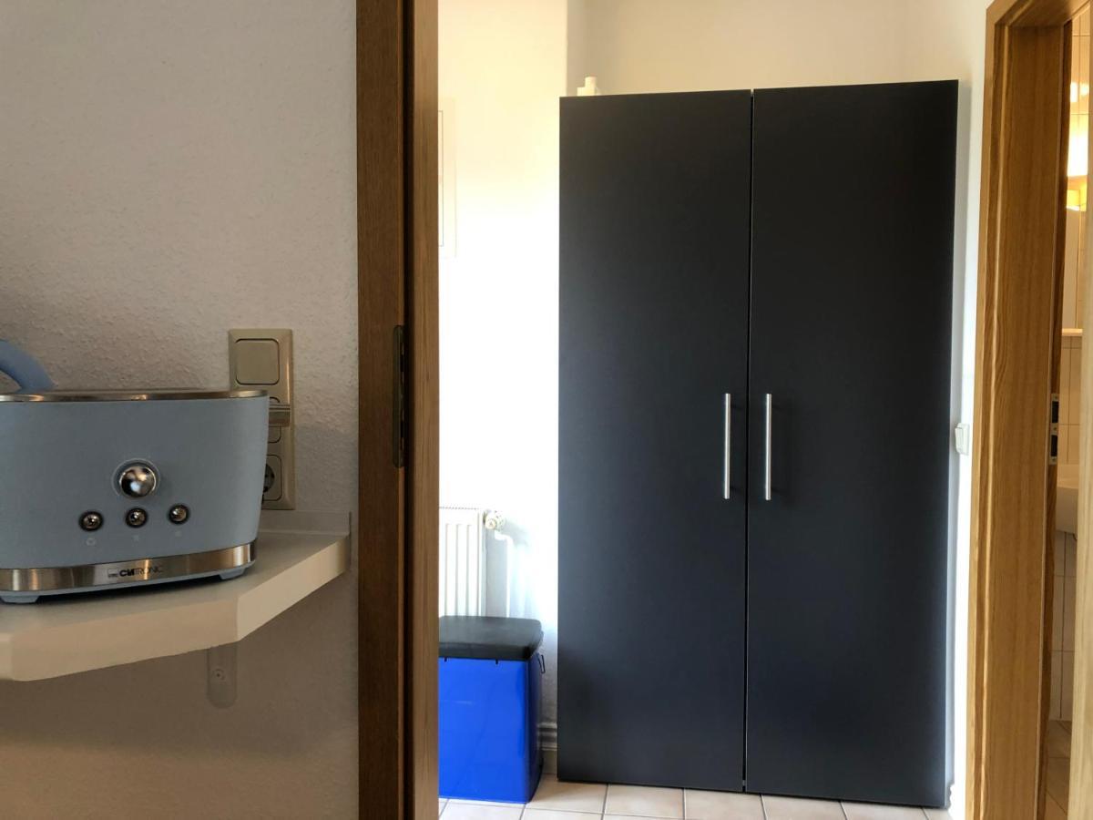 Appartement 1 Baltic แบร์เกิน เอาฟ์ รือเจิน ภายนอก รูปภาพ